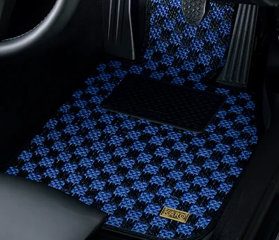 Gran' SISAL installed in a vehicle in Blue / Black